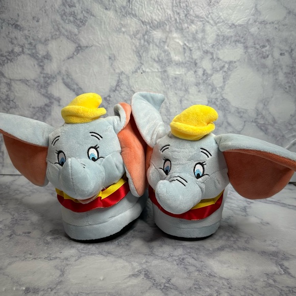 Disney Shoes - Disney Dumbo Elephant Slippers Size S 5/6